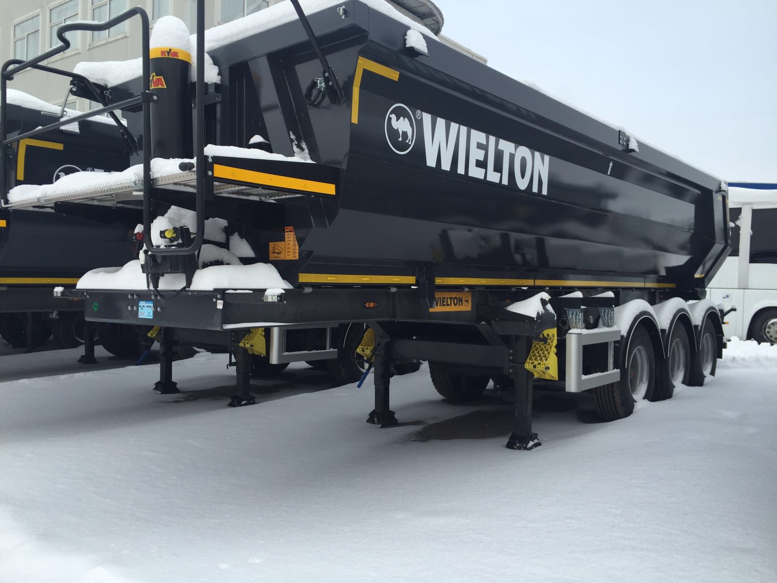 Продам новый самосвальный полуприцеп WIELTON, 24m3, 2015 год