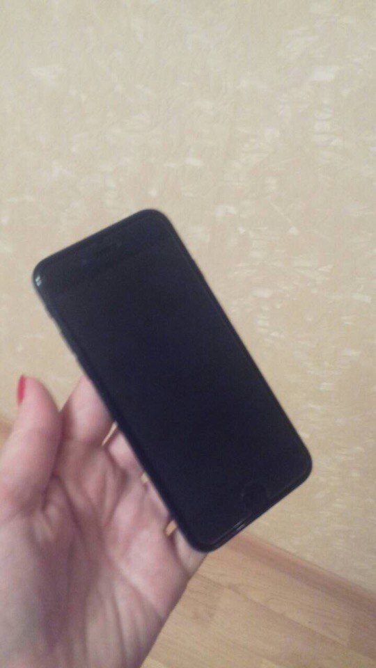 Продам iphone 7 32gb