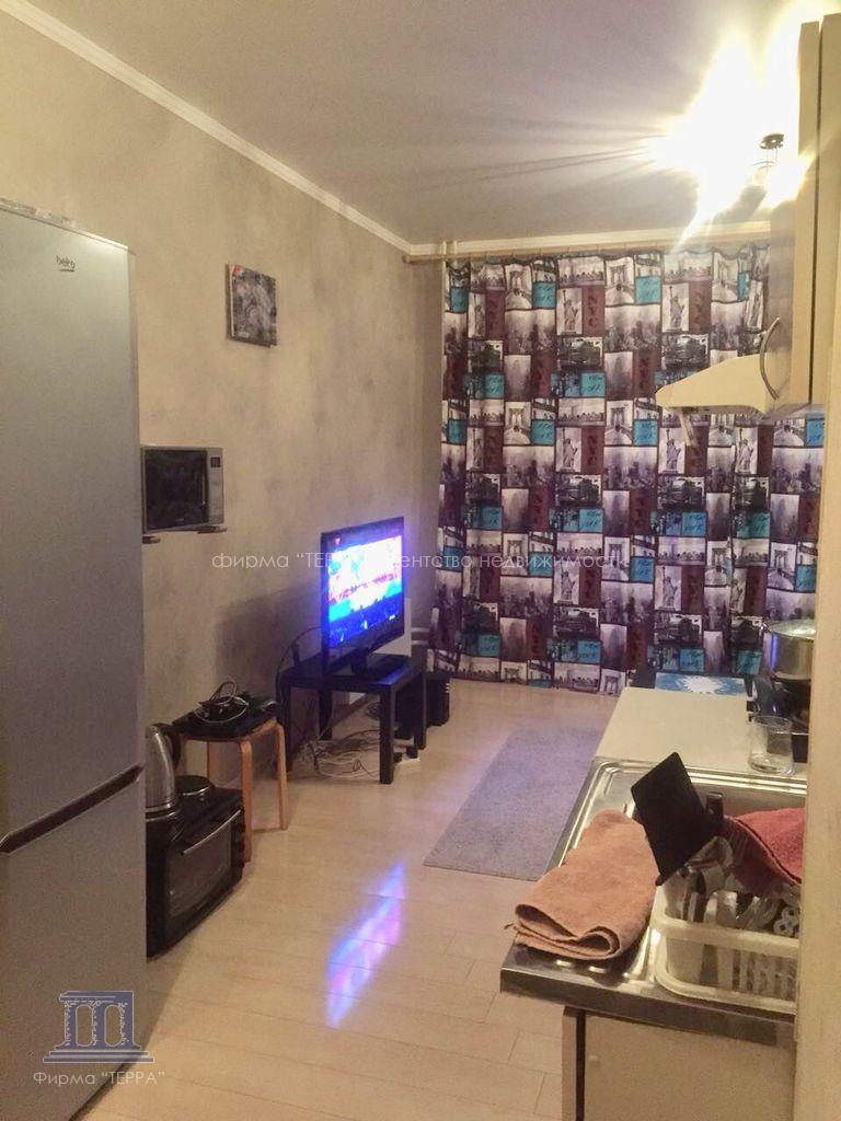 Продаю квартиру студию на Солженицина Жданова Левенцовка