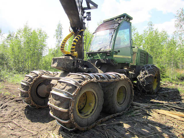 Харвестер John Deere 1270 758, 2008 г.