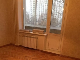 Продам 2-к квартиру в хорошем доме с чистым подъездом.