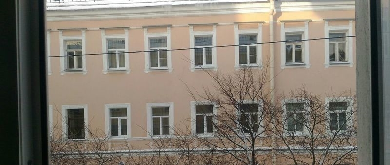 Сдается большая светлая комната - 22 м, в 3х комнатной квартире.