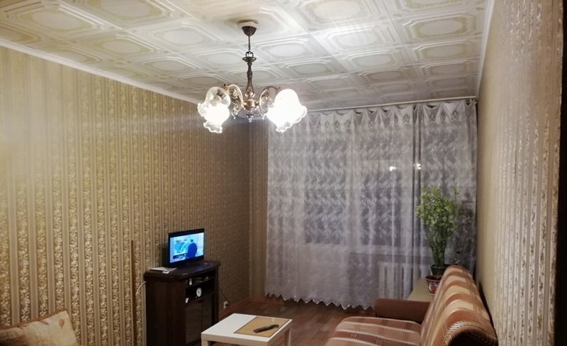 Продам 2-комнатную квартиру по отличной цене.
