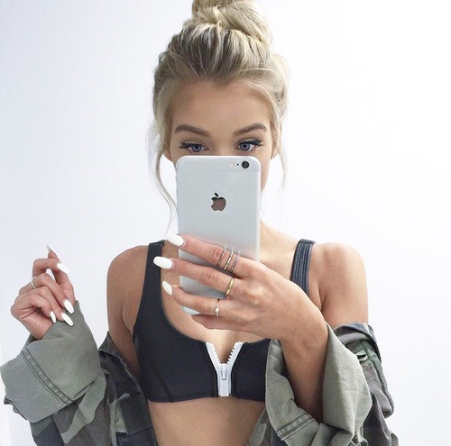 Телефон iphone