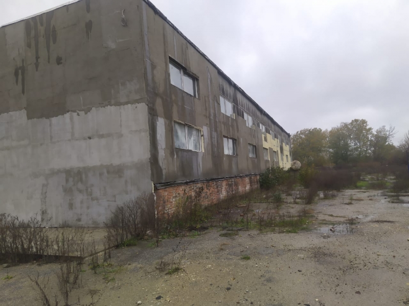 Продажа нежилого помещения и Земельного участка
